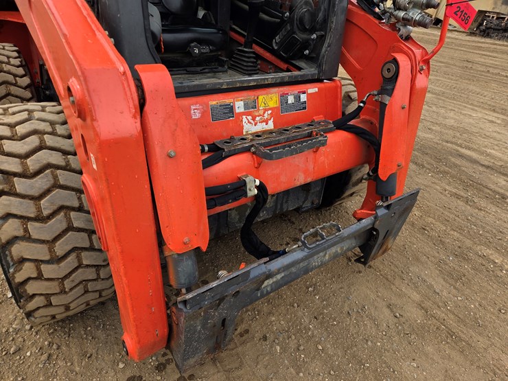 kubota-ssv75-image-9