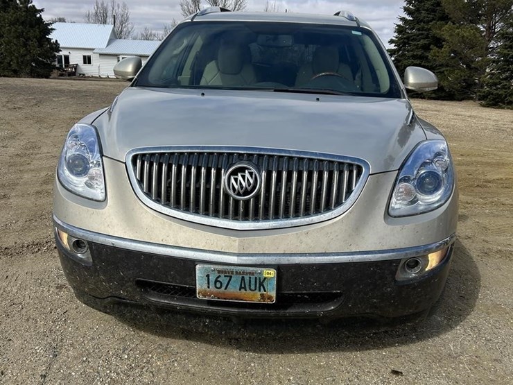 2011-buick-enclave-image-8