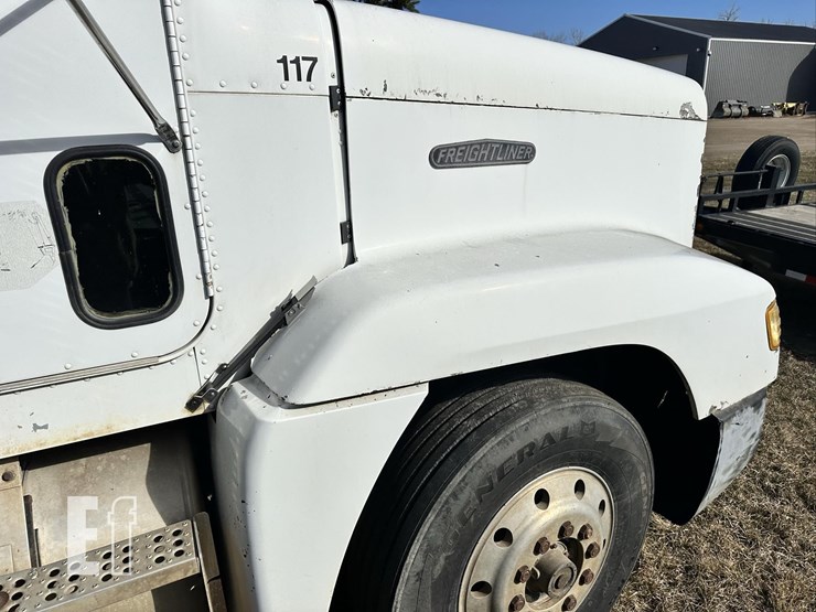 1991-freightliner-fld120-image-22