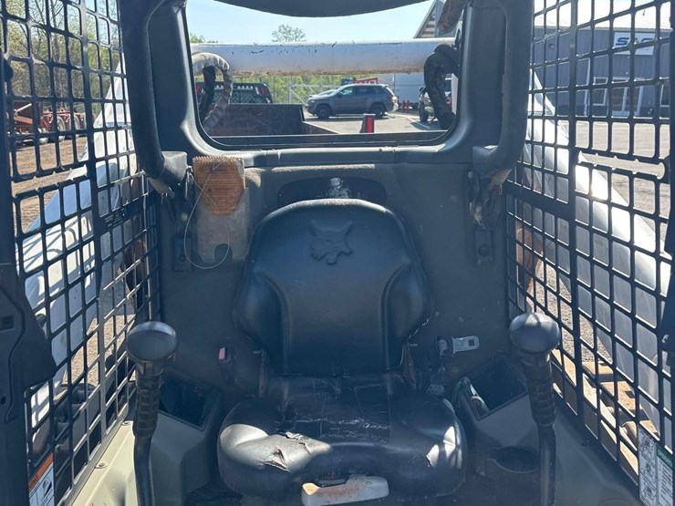 2016-bobcat-t650-image-15