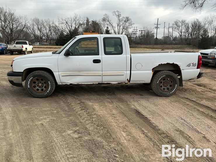 2005-chevrolet-silverado-1500-image-8