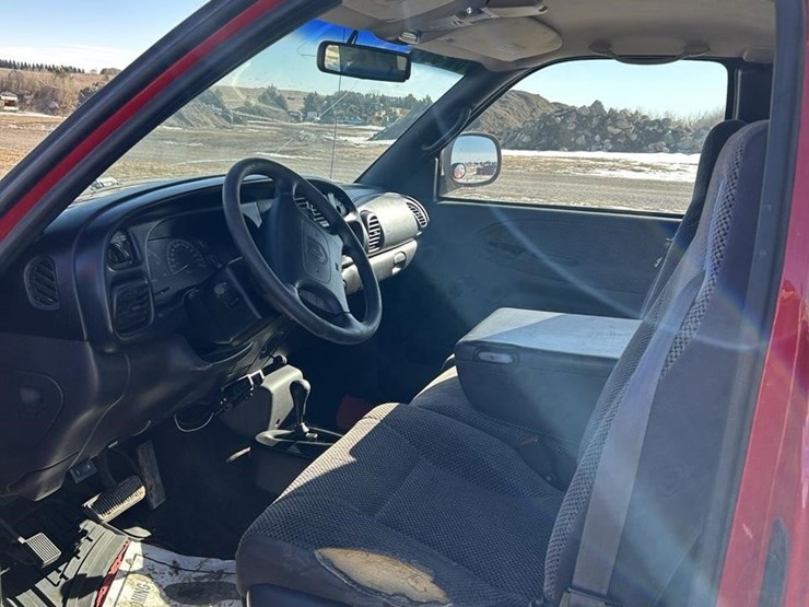 2001-dodge-ram-1500-image-11