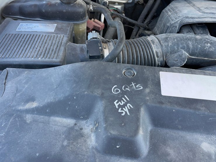 2010-chevrolet-2500-image-30