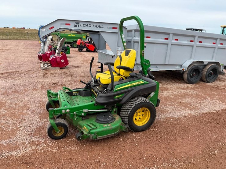 2022-john-deere-z930m-image-1