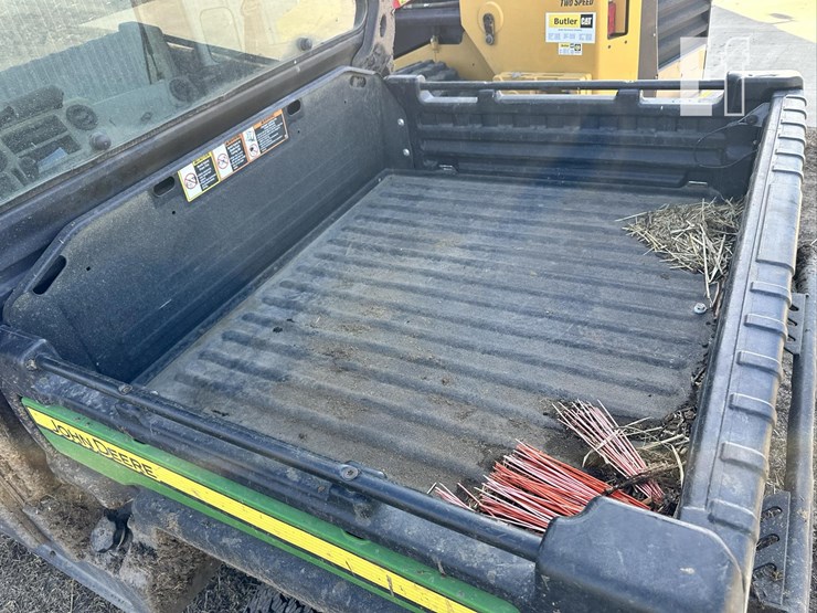 2019-john-deere-gator-xuv-835r-image-7