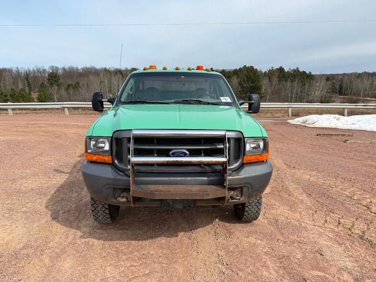 ford-f450-xl-image-2