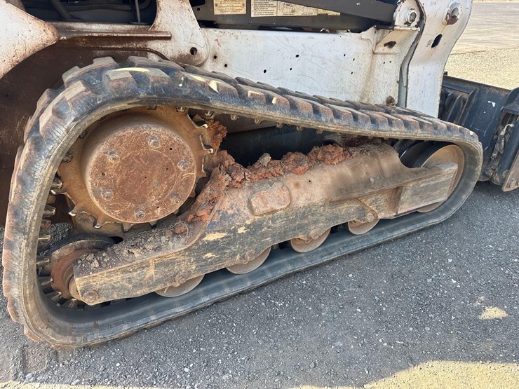 2016-bobcat-t650-image-11