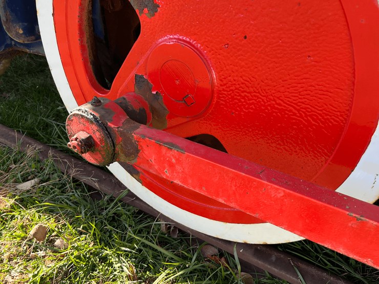 frick-steam-locomotive-with-track-image-47