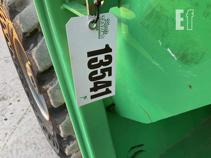 2018-sky-trak-8042-image-17