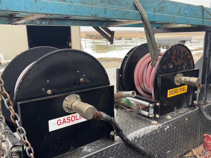 2014-peterbilt-389-image-11