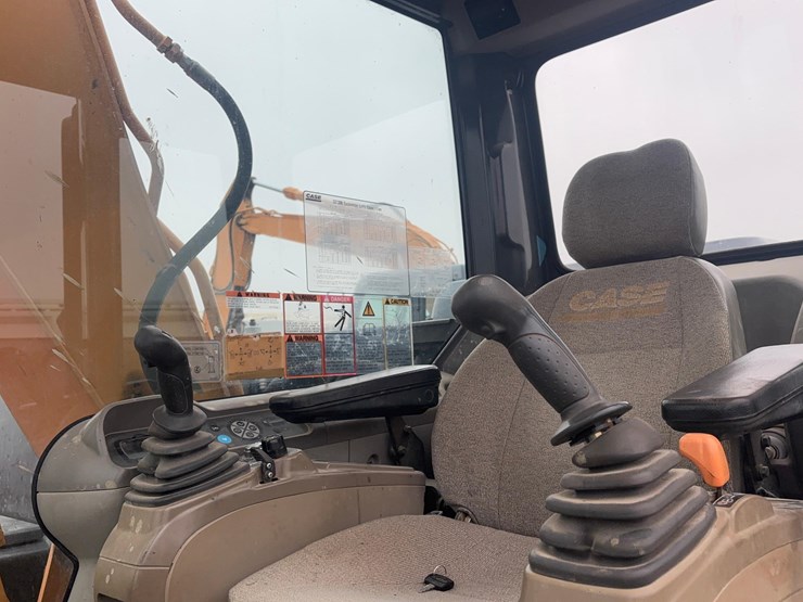 2012-case-cx130b-image-2