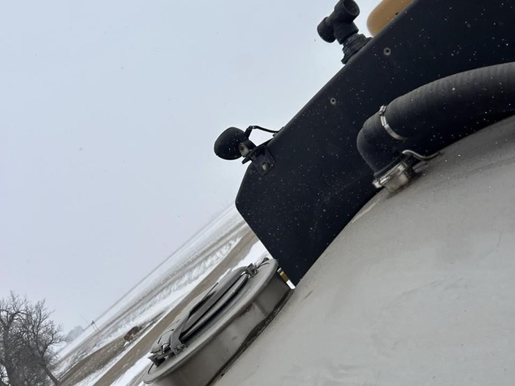 2012-ag-chem-rg1100-image-63