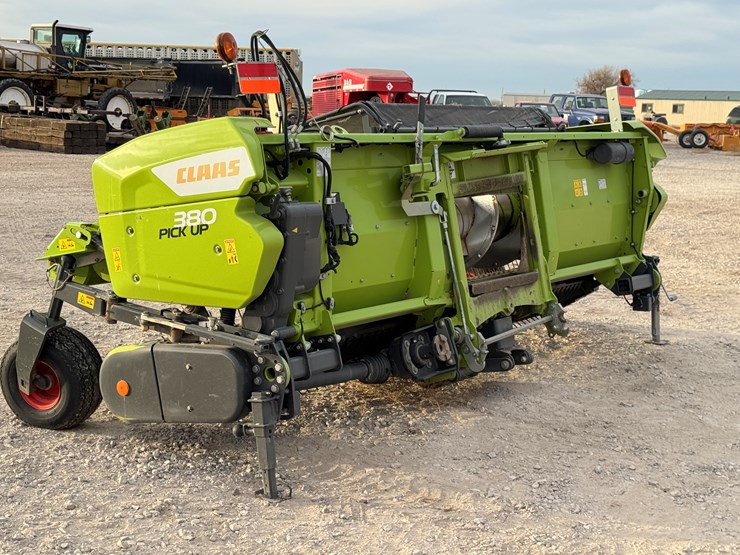 2020-claas-380-image-5