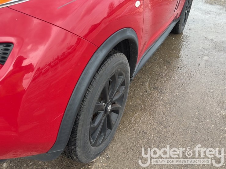 2014-nissan-juke-image-2