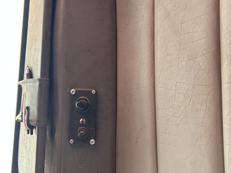 2004-peterbilt-357-image-50