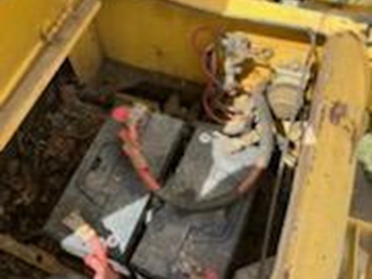 #315-•-2004-komatsu-pc-200-lc-excavator-image-19