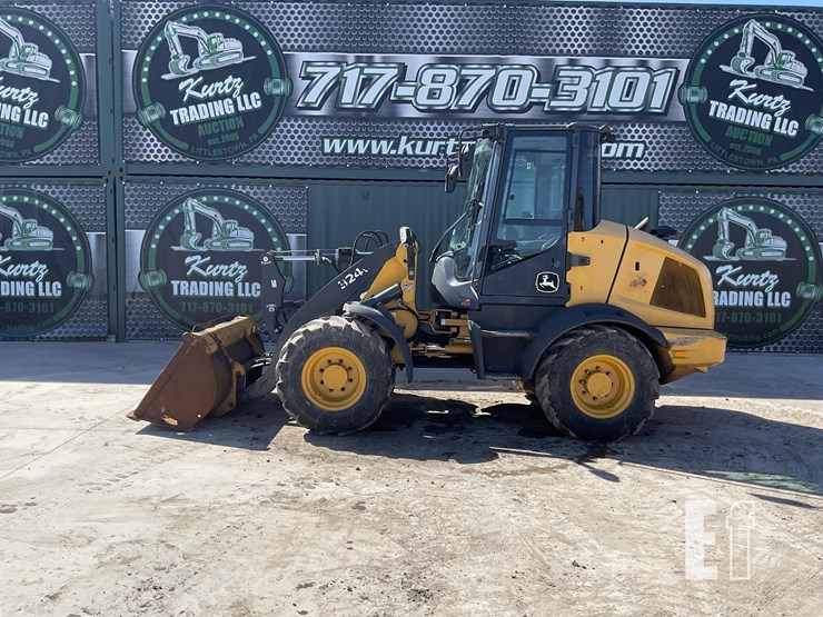 2020-deere-324l-image-1