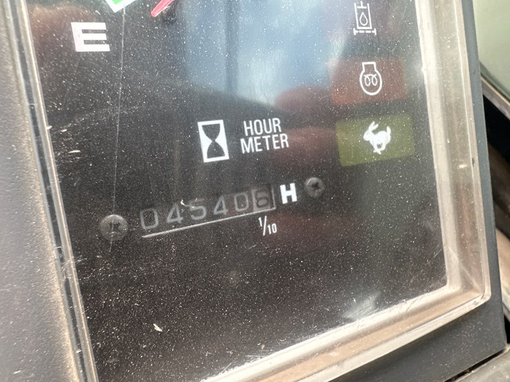 takeuchi-tl240-image-37