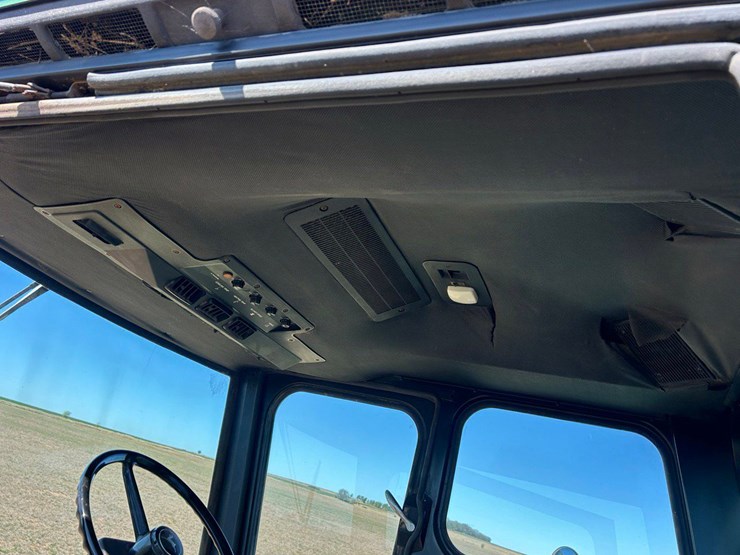 1986-john-deere-7720-image-29