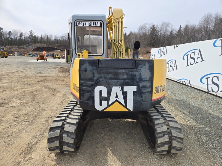 caterpillar-307-image-4
