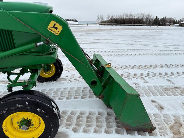 john-deere-3010-image-19