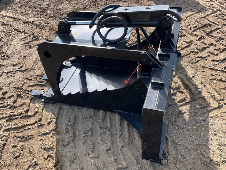 skid-steer-root-ball-grapple-image-4