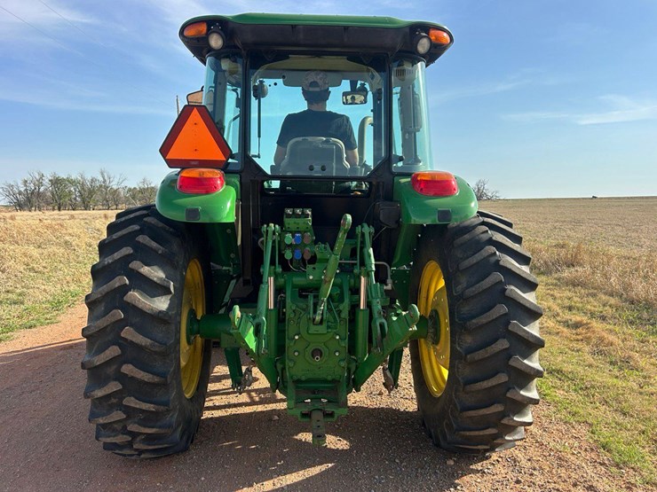 john-deere-6115d-image-4