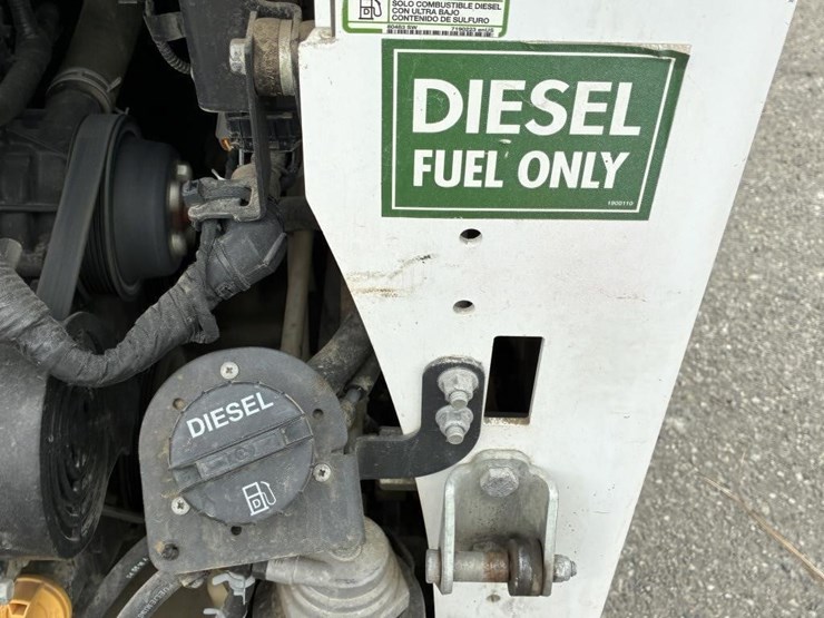 2018-bobcat-s570-image-21