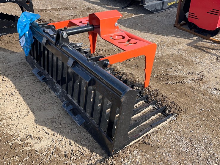 skid-steer-skeleton-bucket-image-2