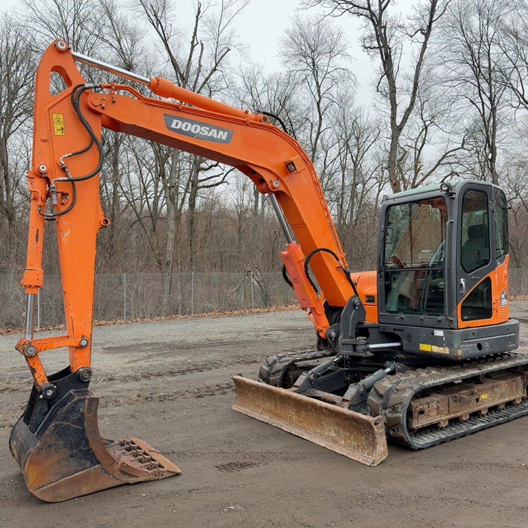 2019 DOOSAN DX85R-3
