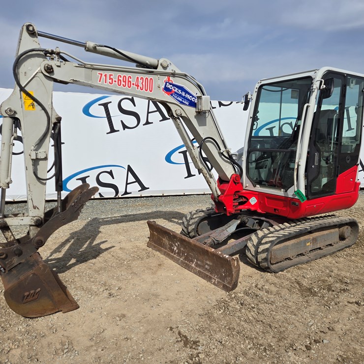 2014 TAKEUCHI TB240