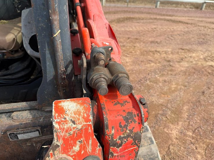 kubota-svl90-2-image-18