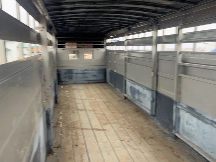 2013-titan-trailer-image-22