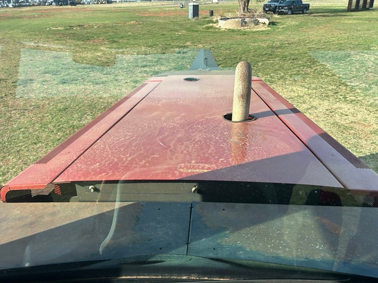 2008-new-holland-h8040-image-25