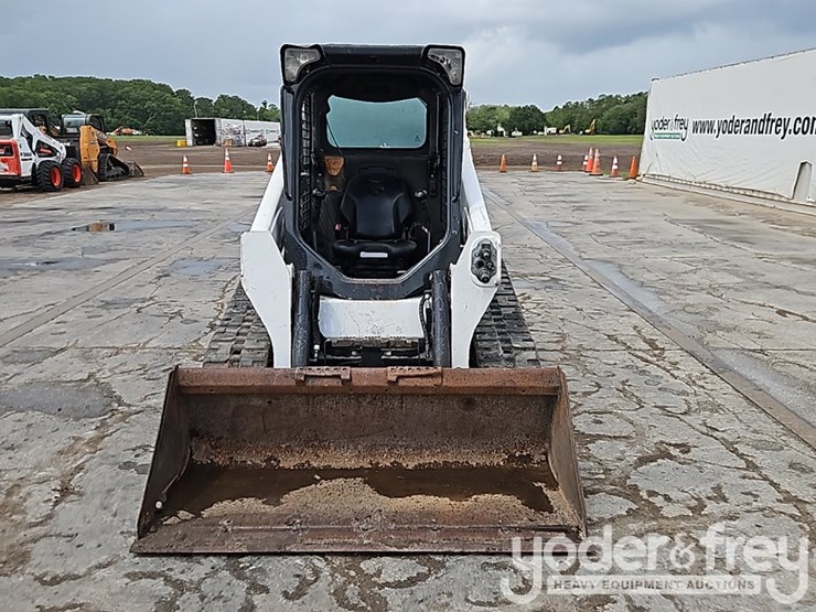 2020-bobcat-t590-image-14