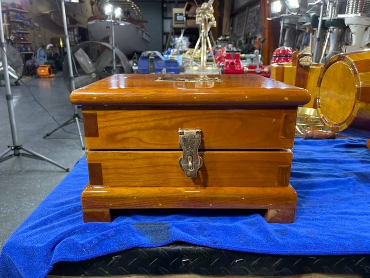 #9550-•-1906-u.s.-navy-steam-cutter-–-40'-uss-new-jersey-captain’s-launch-#873-nj-1-image-65