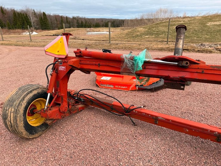 new-holland-116-image-6