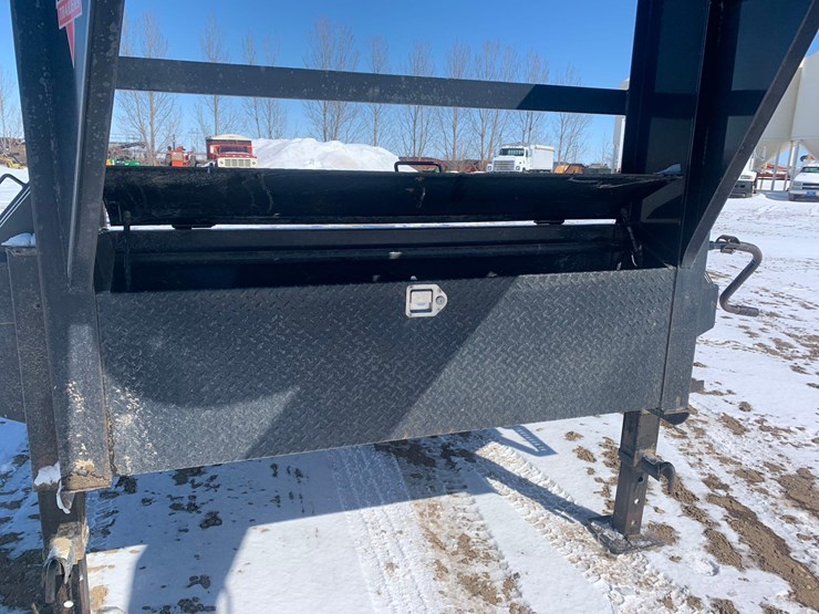 2020-pj-gooseneck-trailer-image-10