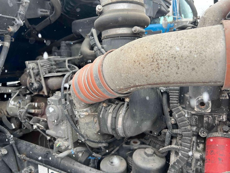 2016-peterbilt-579-image-60