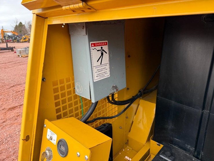 caterpillar-c15-image-24