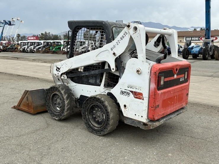 2018-bobcat-s570-image-4