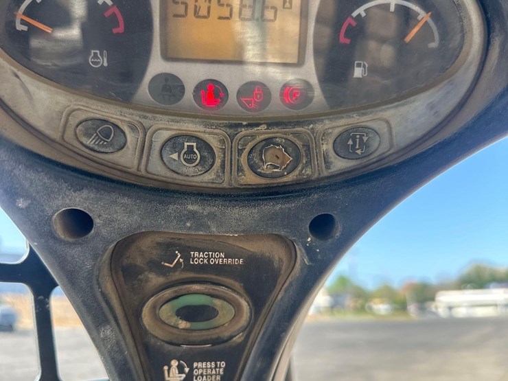 2016-bobcat-t650-image-16