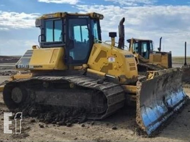 2017-komatsu-d61pxi-image-7