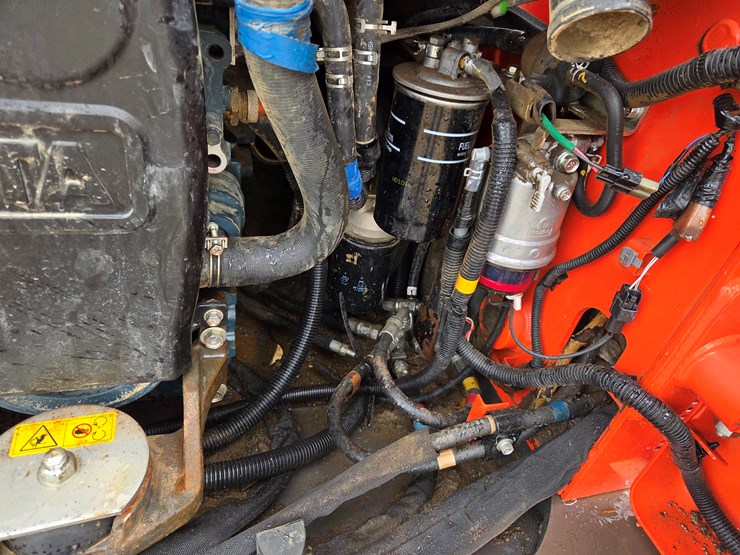 kubota-ssv75-image-25