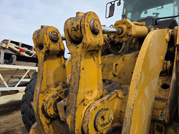 caterpillar-980h-image-10