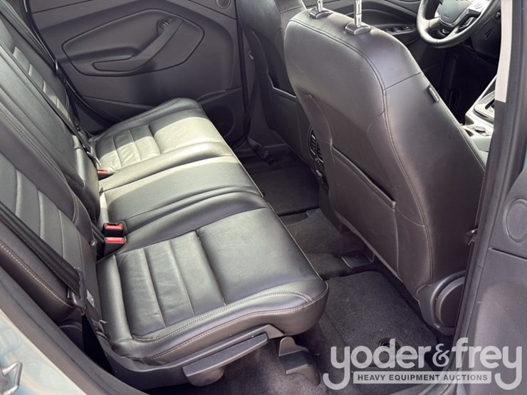 2013-ford-cmax-image-21