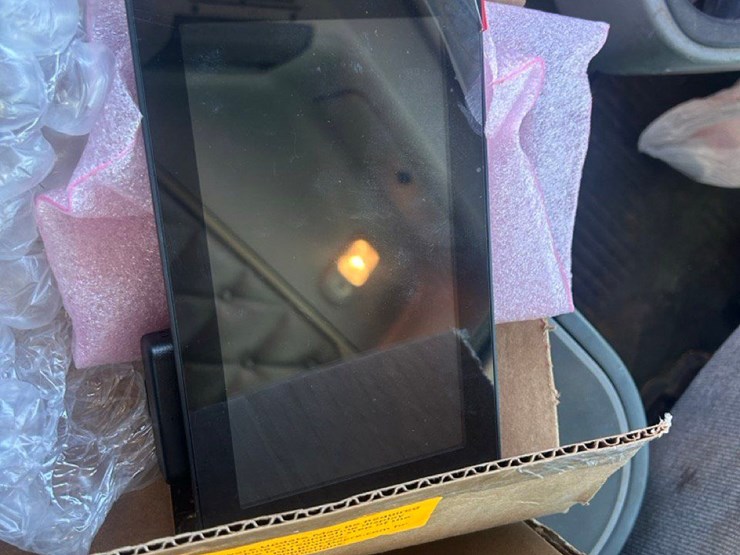 2024-john-deere-561r-image-27