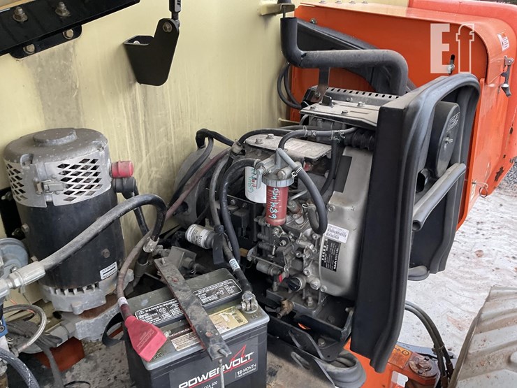 2015-jlg-m600jp-image-11