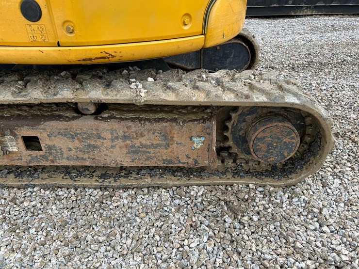 2022-deere-30g-image-18