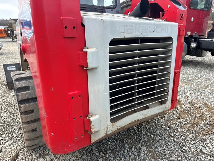 takeuchi-tl240-image-29